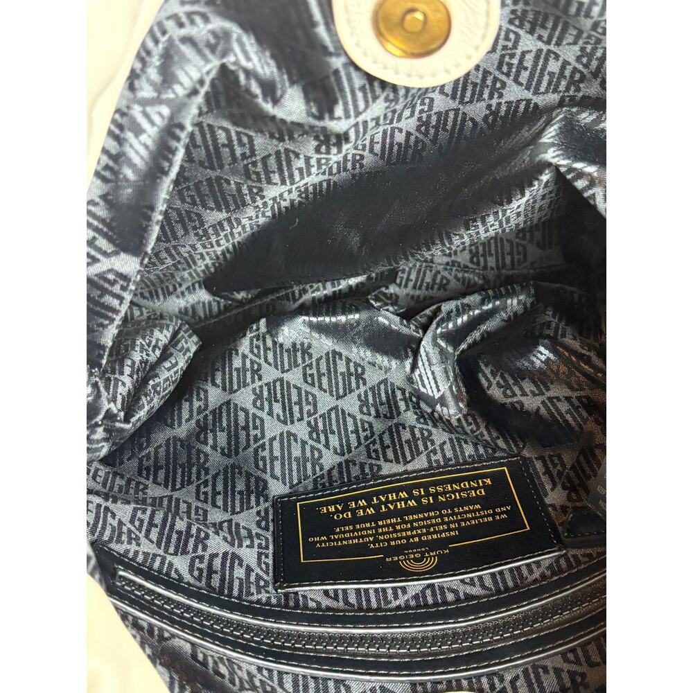 Kurt Geiger Designer Quilted Leather Shoulder Brixton Drawstring Bag Cream - Picture 8 of 15